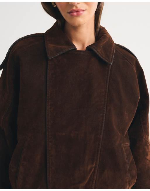 Abercrombie & Fitch Convertible flocked denim bomber jacket in dark brown, 3 of 7
