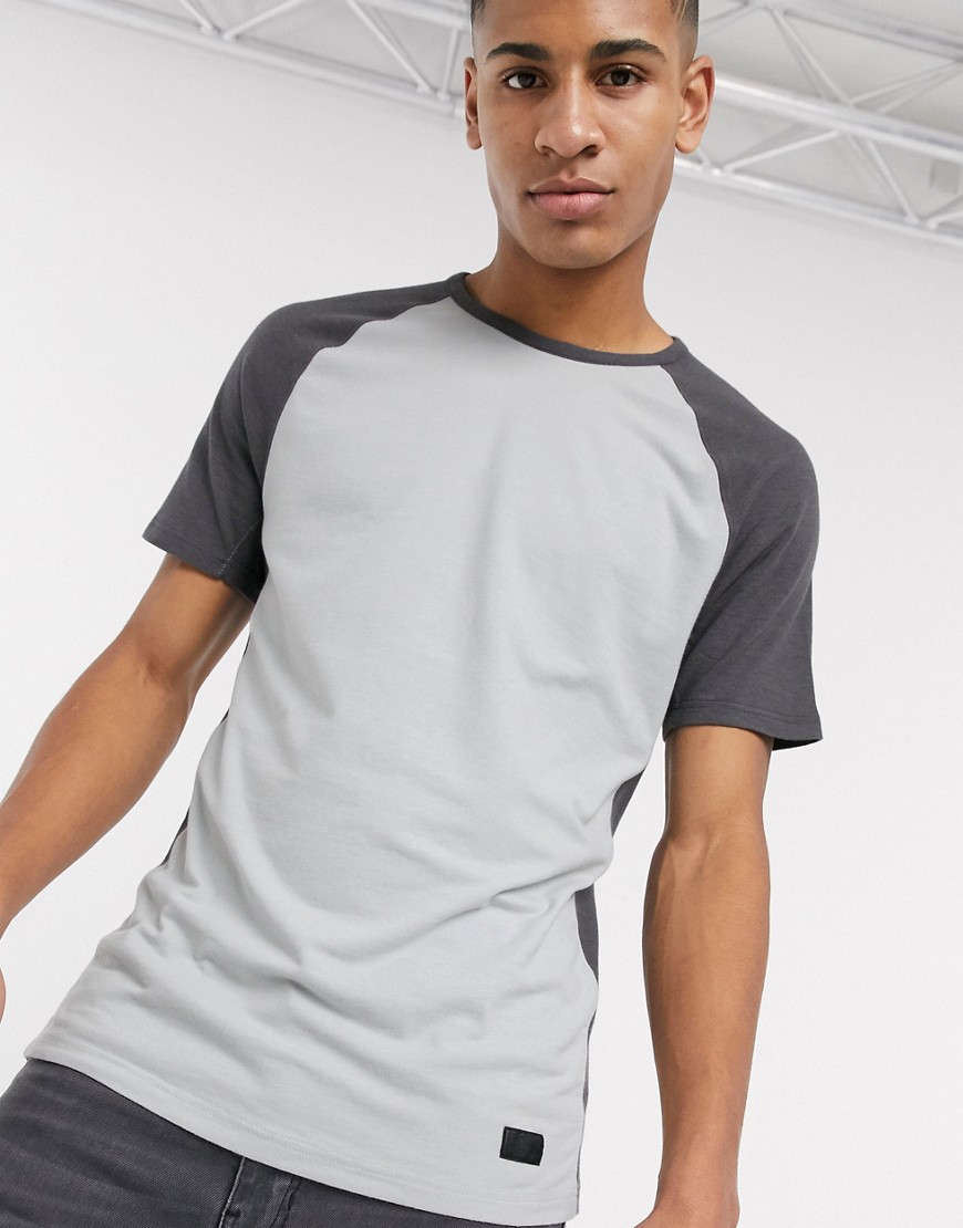 Abercrombie & Fitch Crew Neck Athleisure T-Shirt in Grey