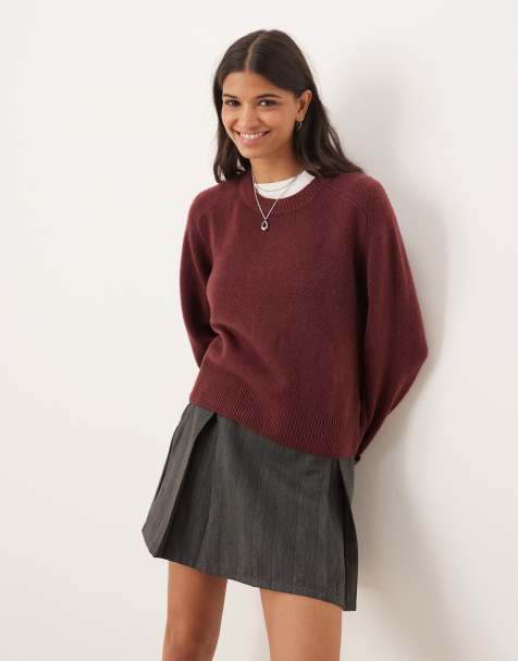 Abercrombie & Fitch crew neck jumper in burgundy - view 1