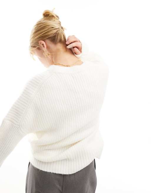 Abercrombie & Fitch crew neck knit jumper in cream, 2 of 4