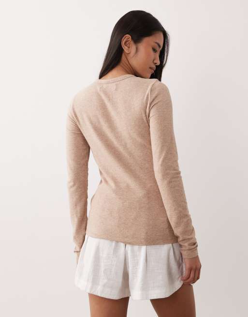 Abercrombie & Fitch crew neck lounge top in beige, 4 of 4