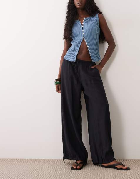 Abercrombie & Fitch crinkle balloon fit trousers in black - view 1