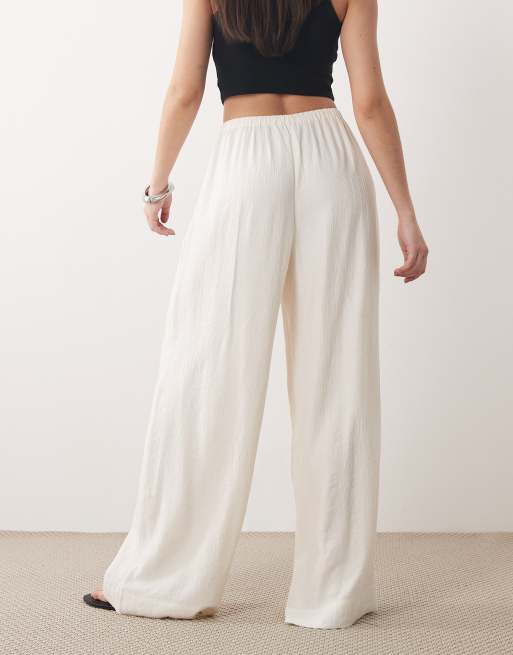 Abercrombie & Fitch crinkle pull on trousers in cream, 2 of 5