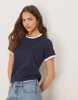 Abercrombie & Fitch - Cropped-T-Shirt in Marineblau