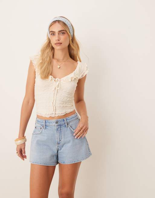 Abercrombie & Fitch – Curve Love – Jasnoniebieskie jeansowe szorty trapezowe ze średnim stanem