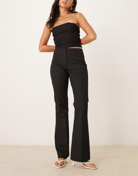 Abercrombie & Fitch – Curve Love – Slim-Fit-Hose mit Bootcut-Schnitt in Schwarz mit hohem Bund - view 1