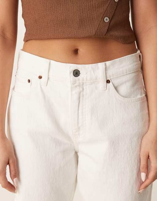 Abercrombie & Fitch Curve low rise 90s relaxed in clean white