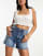 Thumbnail 1 van 4