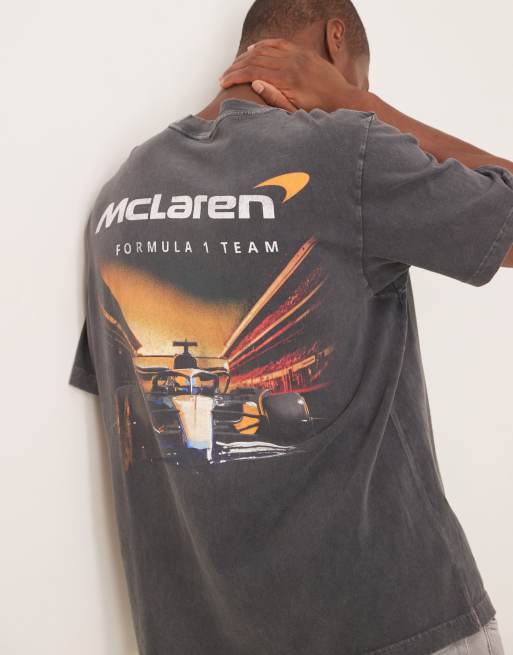 Abercrombie & Fitch – Czarny, luźny T-shirt z efektem sprania i motywem Mclarena F1 na plecach