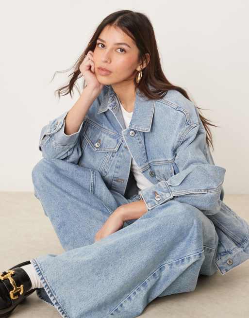 Abercrombie & Fitch distressed denim trucker jacket in light denim, 2 of 4
