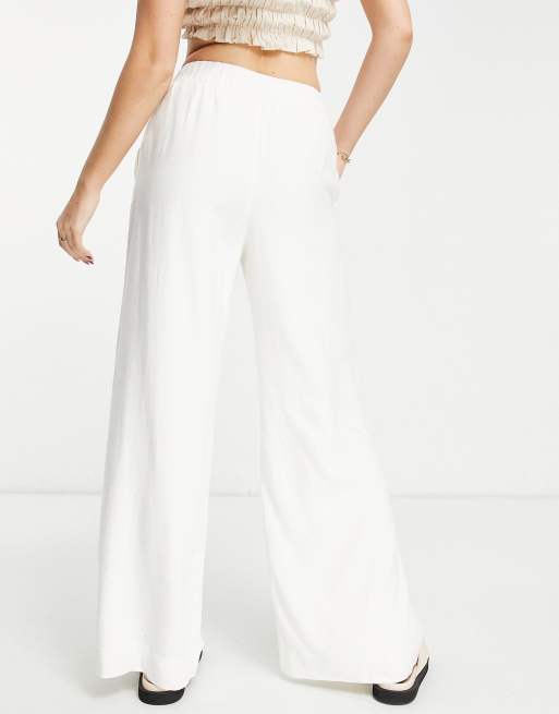 How to style: Abercrombie petite white linen pants