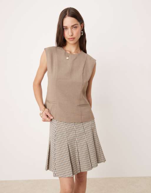 Abercrombie & Fitch - Elegante top met lange pasvorm in lichtbruin