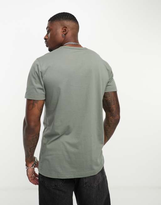 Abercrombie & Fitch elevated icon logo t-shirt in grey green, 4 of 4