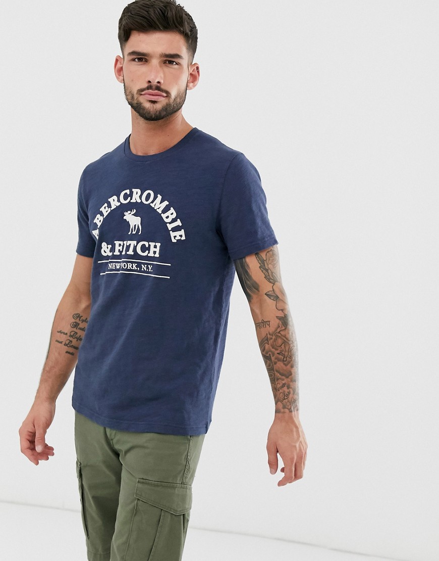Abercrombie & Fitch - Elevated Tech - T-shirt met logo in marineblauw