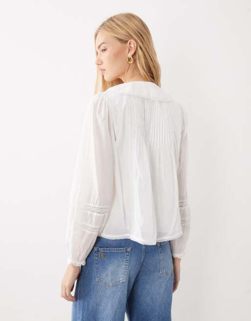 Abercrombie & Fitch embroidered button through shirt with collar detail in white, 4 of 4