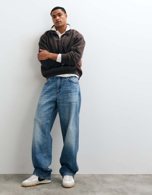 Abercrombie & Fitch Essential 1/4-Zip-Sweatshirt in Braun, 3 von 8