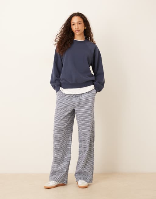 Abercrombie & Fitch essential classic crew colourblock sweatshirt in navy, 2 of 4
