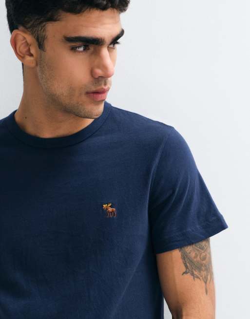 Abercrombie & Fitch essential icon logo T-shirt in navy, 4 of 5