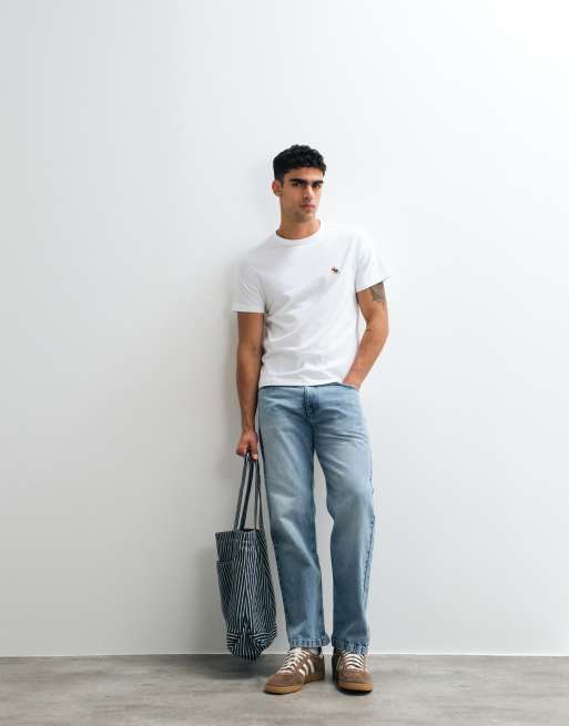 Abercrombie & Fitch essential icon logo T-shirt in white, 3 of 5
