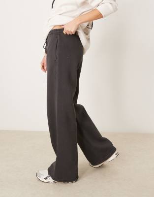 Abercrombie & Fitch Essential Mid Rise Wide Leg Sweatpants In Green