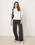 [Abercrombie & Fitch] Abercrombie & Fitch essential mid rise wide leg trackies in charcoal grey-Green XS CHARCOAL