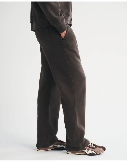 Abercrombie & Fitch Essential straight open-hem sweatpant in dark brown, 4 of 7