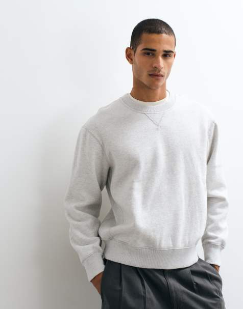 Abercrombie & Fitch essential sweatshirt med rund halsringning i ljusgrått - view 1
