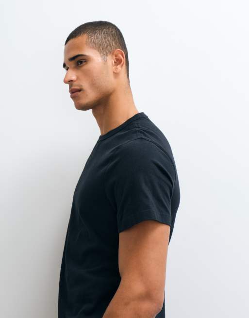 Abercrombie & Fitch essential t-shirt in black, 5 of 5