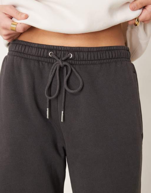 Abercrombie & Fitch – Essential – Weit geschnittene Jogginghose in Anthrazitgrau mit mittelhohem Bund, 5 von 5