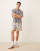 Thumbnail 1 van 5