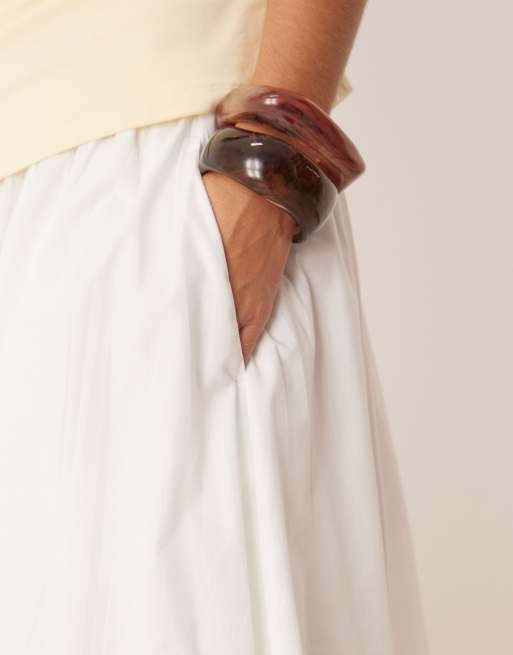 Abercrombie & Fitch full maxi skirt with elasticated waist in white, 4 of 5
