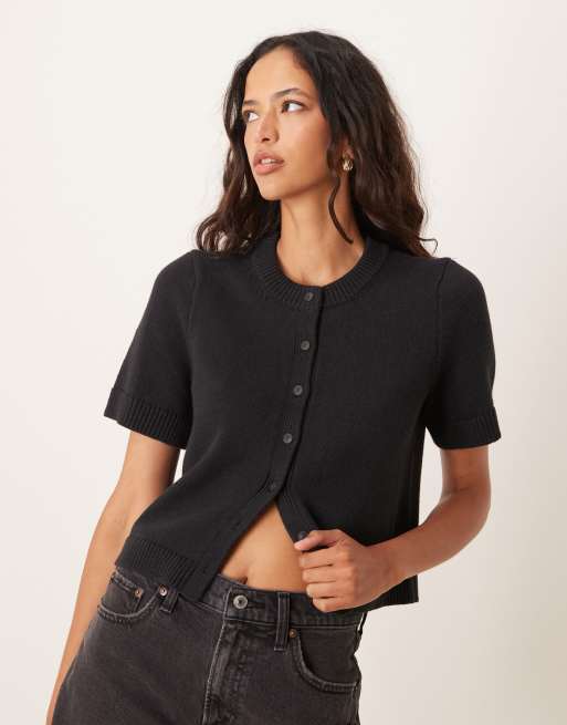 Abercrombie & Fitch - Gebreid vest met korte mouwen, ronde hals en knoopsluiting in zwart