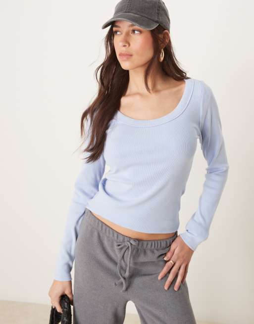Abercrombie & Fitch - Geribbelde top met lange mouwen en lage ronde hals in lichtblauw