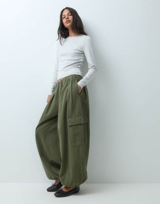Abercrombie & Fitch geripptes Langarmoberteil in Weiß mit grauen Streifen, 2 von 5
