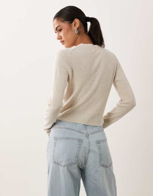 Abercrombie & Fitch gestrickte Micro-Cardigan in Cremeweiß, 4 von 4