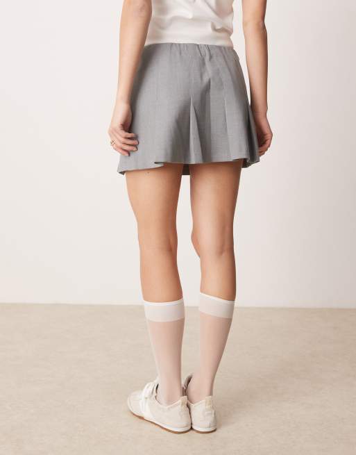 Abercrombie & Fitch – Grå, kort skort med hög midja och plissering, 2 av 5
