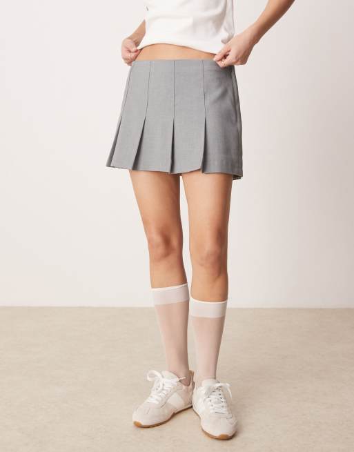 Abercrombie & Fitch – Grå, kort skort med hög midja och plissering, 3 av 5