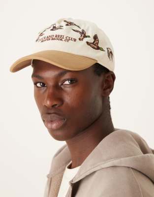 Abercrombie & Fitch Abercrombie & Fitch graphic cap in beige-Neutral