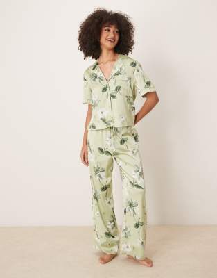 Abercrombie & Fitch– Grönblommig pyjamas - view 1