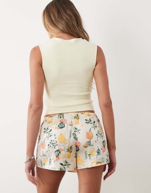 Abercrombie & Fitch – Gula, citrusmönstrade pyjamasshorts i satin, del av set, 2 av 4
