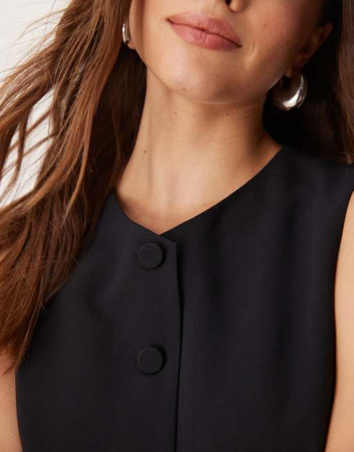 Abercrombie & Fitch high neck tailored vest in black, 4 of 4