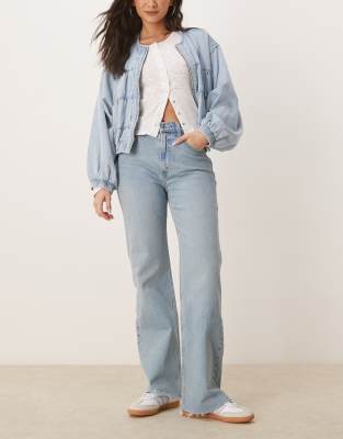 high rise 90s fit relaxed jeans in distressed wash-Blue