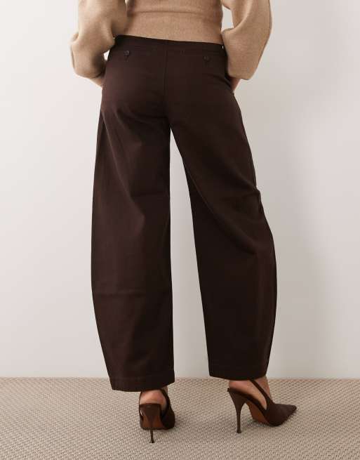 Abercrombie & Fitch high rise barrel fit trousers in brown , 2 of 5