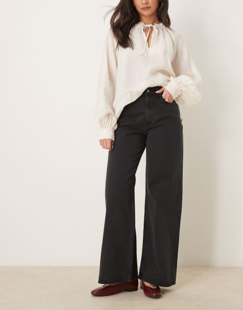 Abercrombie & Fitch high rise wide leg jeans in black - view 1