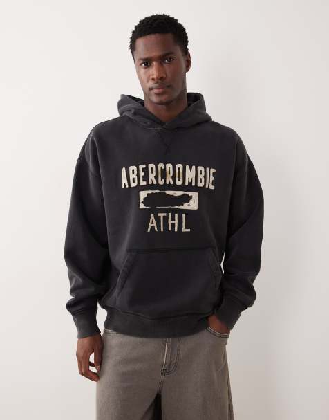 Abercrombie & Fitch - Hoodie met patch-logo in zwart - view 1