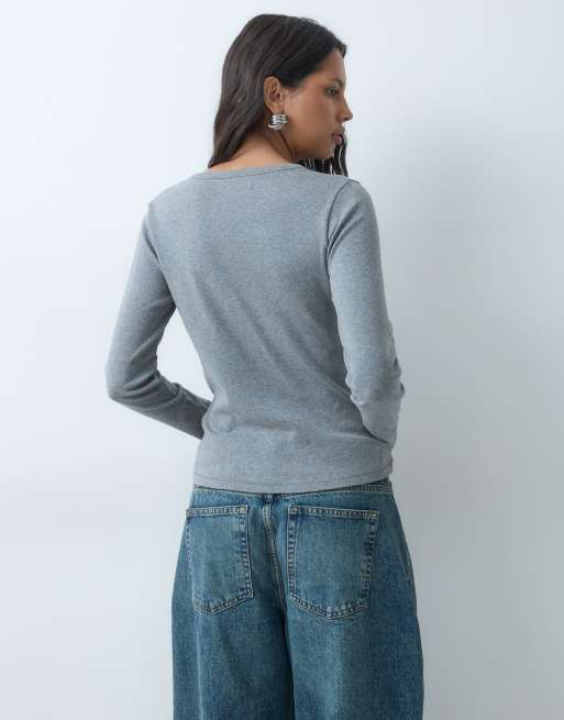 Abercrombie & Fitch Icon-Logo geripptes Langarm-Henley-Oberteil in Grau, 3 von 5