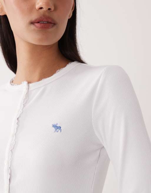 Abercrombie & Fitch icon logo ribbed button through top in white, 3 of 4