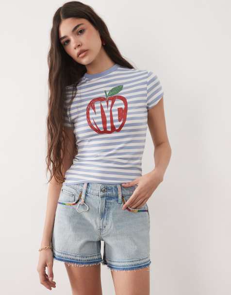 Abercrombie & Fitch – Jasnoniebieskie trapezowe szorty jeansowe ze średnim stanem i nieobszytym brzegiem - view 1