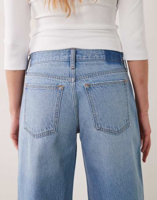 Abercrombie & Fitch jean ample taille basse à ourlet effiloché en délavage bleu clair, 5 de 5