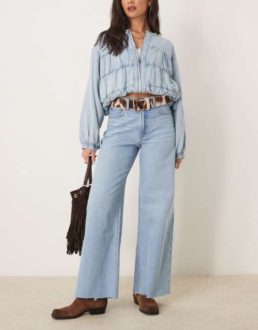 Abercrombie & Fitch - Jeans met wijde pijpen en hoge taille in lichtblauw met wassing